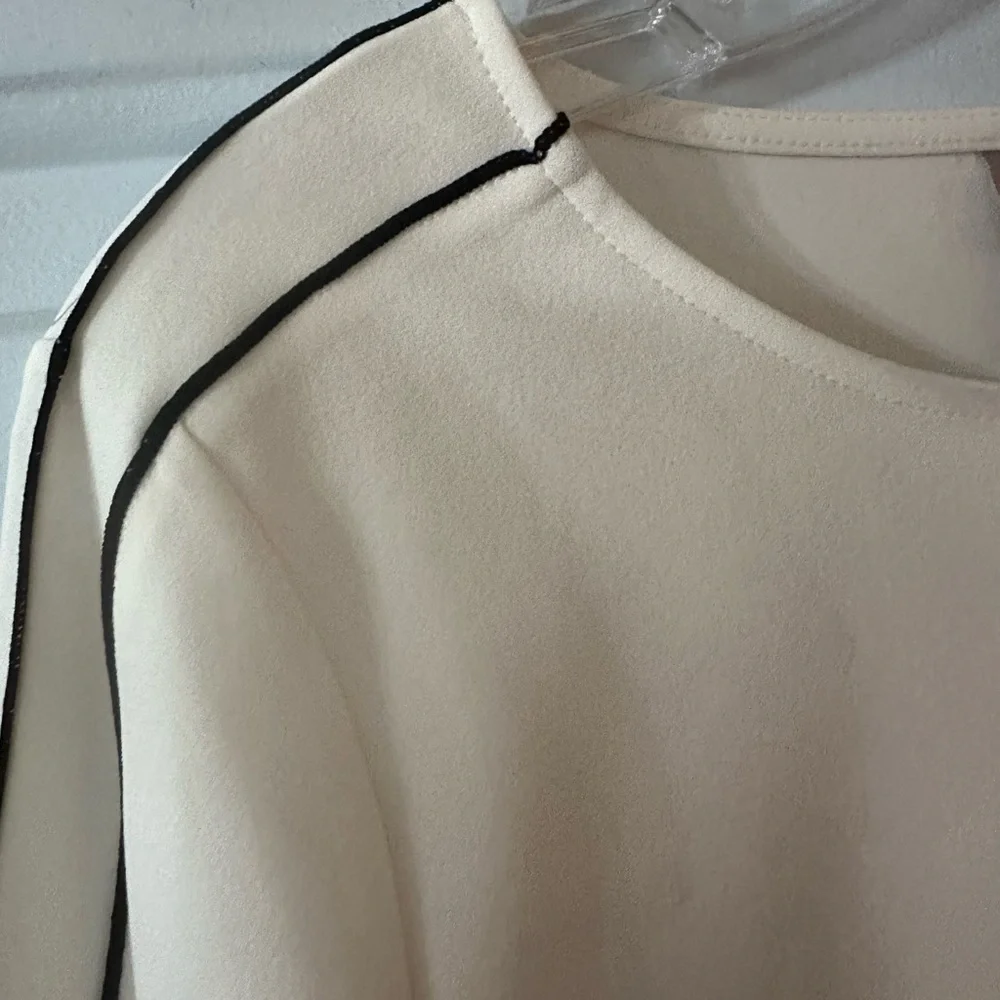 Chico's Cream Blouse with Black Piping Ruffled Tie-Sleeves. Size medium. - Picture 3 of 8